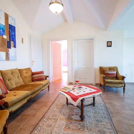 Anton - The Old Dairy * Hrusica (Ilirska Bistrica)