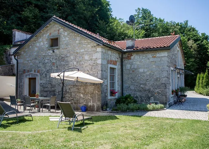 Anton - The Old Dairy Hrusica (Ilirska Bistrica)