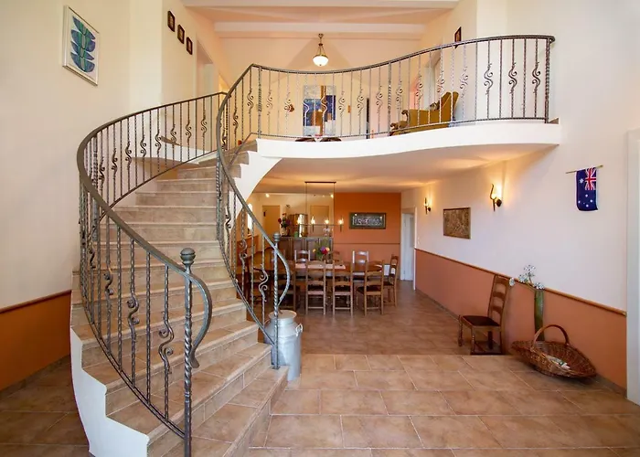 Βίλα Anton - The Old Dairy Hrusica (Ilirska Bistrica)